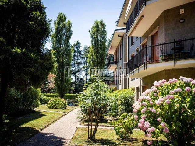 Appartamento in vendita a Arcore, Lombardia