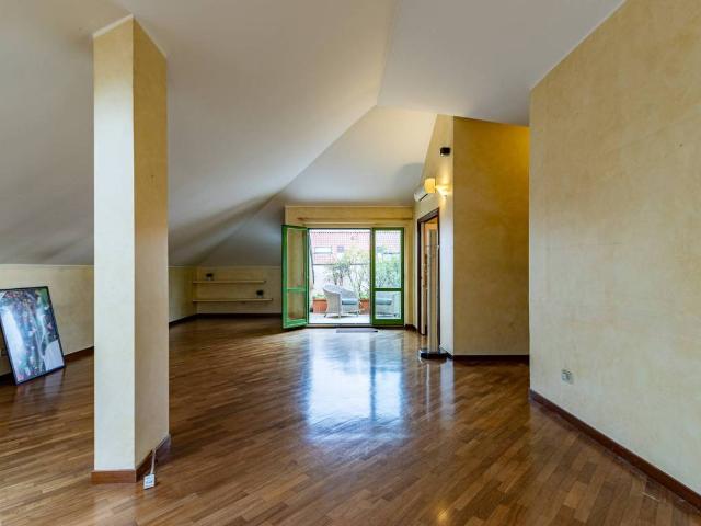 Appartamento in vendita a Cascina del Bruno, Arcore