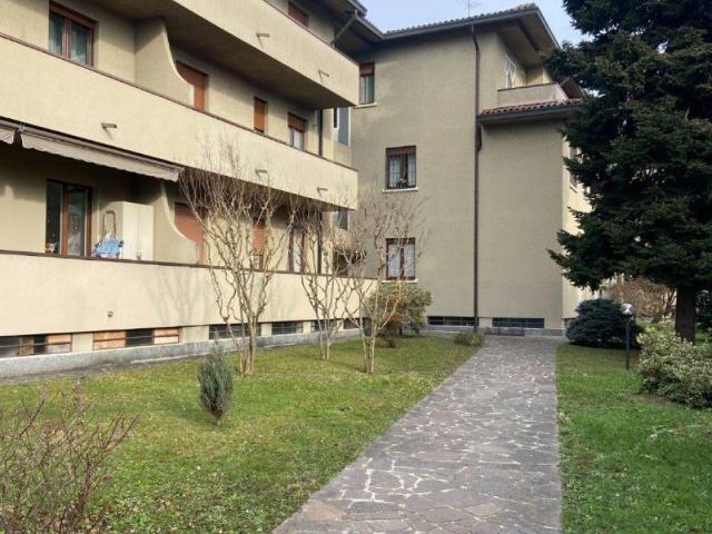 Appartamento in vendita a Cascina del Bruno, Arcore