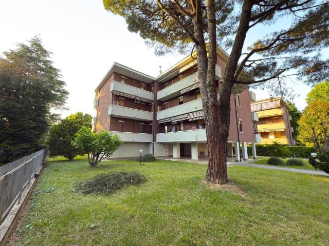 Appartamento in vendita a Arcore, Lombardia
