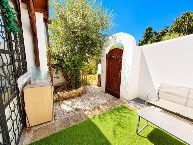 Appartamento in vendita a Marina di Tor San Lorenzo, Roma Capitale