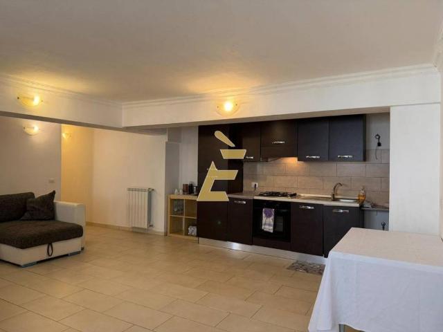Appartamento in vendita a Marina di Tor San Lorenzo Sud, Roma Capitale