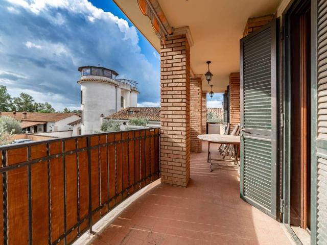 Appartamento in vendita a Marina di Tor San Lorenzo, Roma Capitale