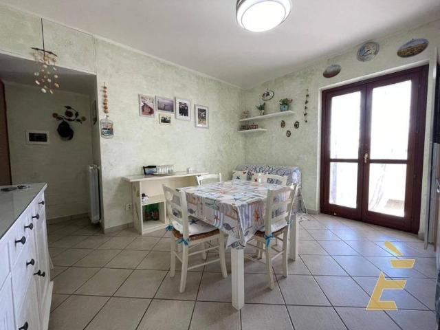 Appartamento in vendita a Centro Regina, Ardea