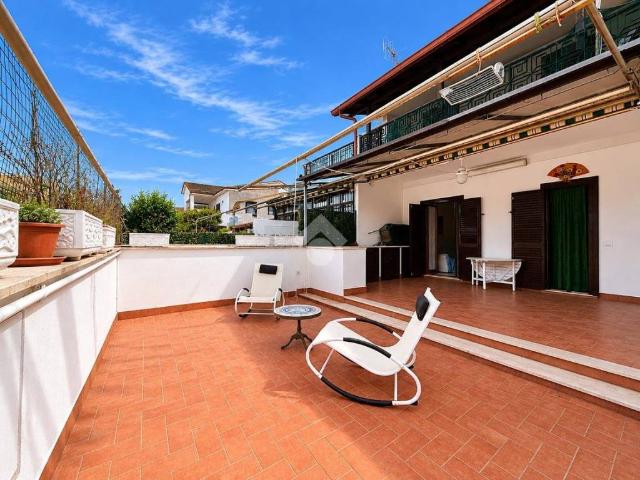 Appartamento in vendita a Marina di Tor San Lorenzo, Roma Capitale