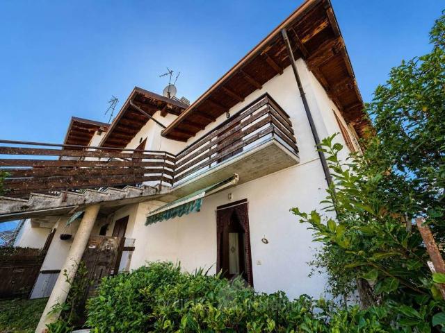 Appartamento in vendita a Ardenno, Lombardia