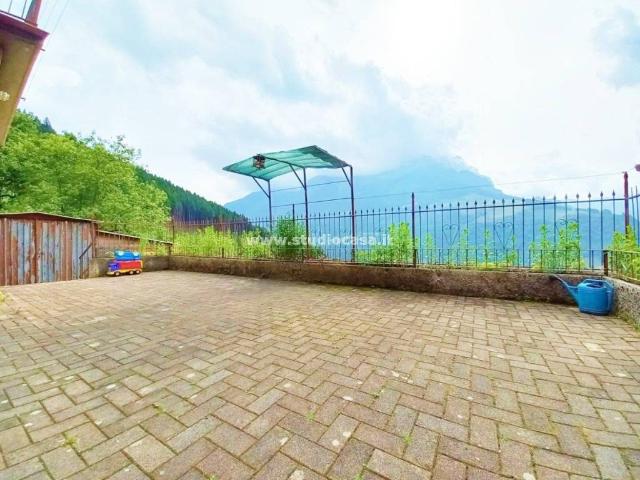 Appartamento in vendita a Ardesio, Lombardia