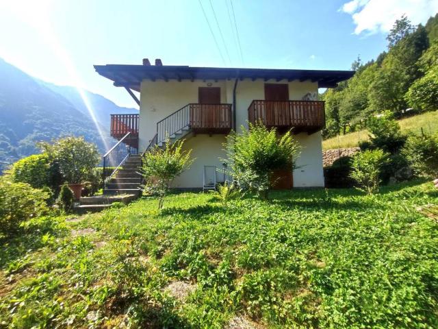 Appartamento in vendita a Ardesio, Lombardia