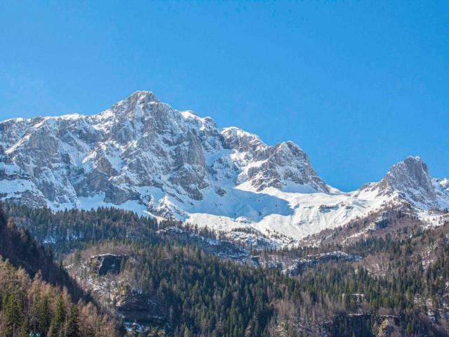 Appartamento in vendita a Ardesio, Lombardia