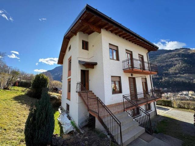 Appartamento in vendita a Ardesio, Lombardia