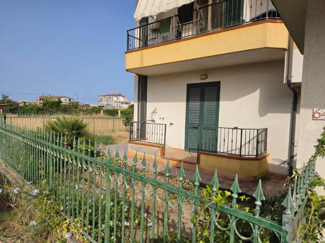 Appartamento in vendita a Calabria, Reggio Calabria