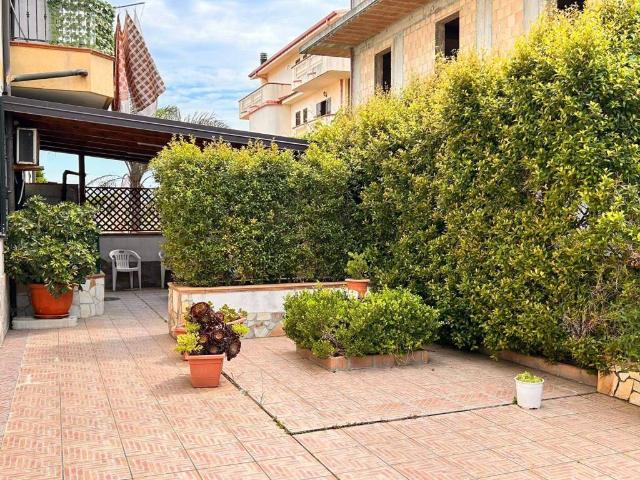 Appartamento in vendita a Calabria, Reggio Calabria