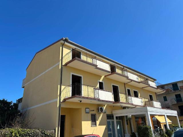 Appartamento in vendita a Calabria, Reggio Calabria