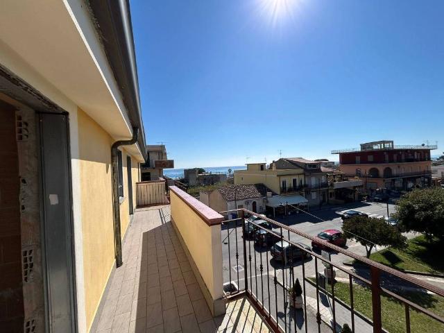 Appartamento in vendita a Calabria, Reggio Calabria