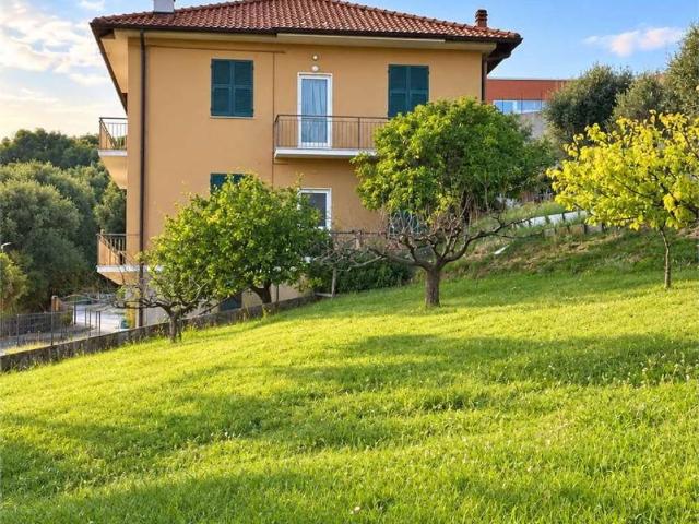Appartamento in vendita a Gazzo, Arenzano