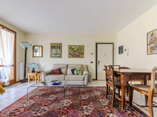 Appartamento in vendita a Valera, Arese