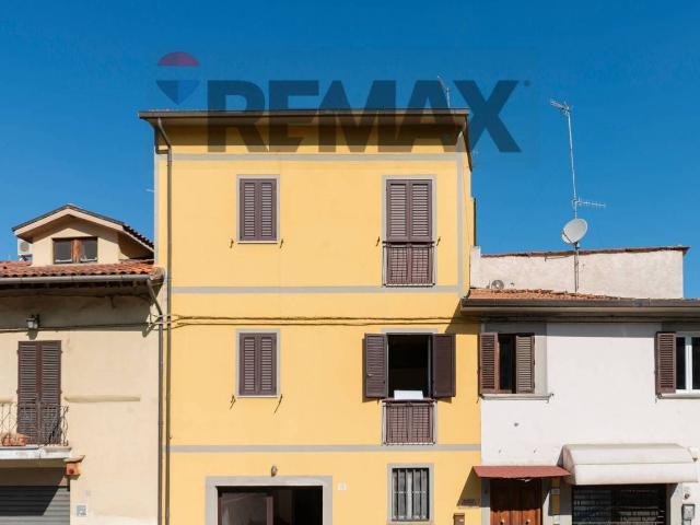 Appartamento in vendita a Palazzo Del Pero, Toscana