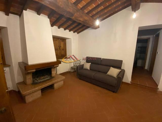 Appartamento in vendita a Palazzo Del Pero, Toscana