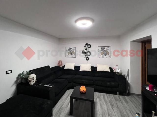 Appartamento in vendita a Policiano, Palazzo Del Pero