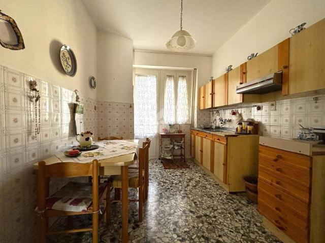 Appartamento in vendita a Colle di Santa Maria, Palazzo Del Pero
