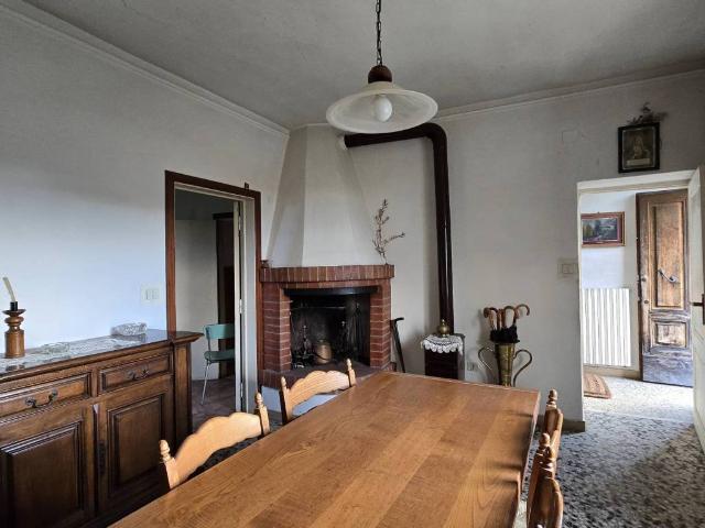 Villa Indipendente in vendita a Molin Bianco, Palazzo Del Pero
