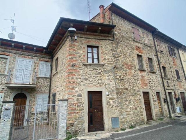 Appartamento in vendita a Giovi, Palazzo Del Pero