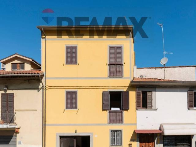 Appartamento in vendita a Palazzo Del Pero, Toscana