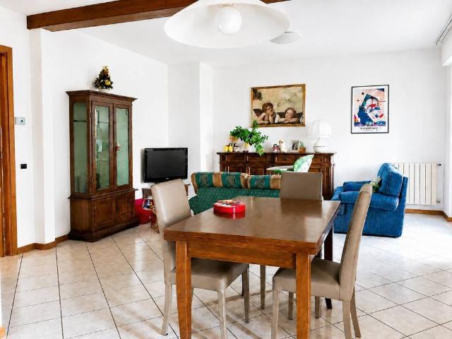 Appartamento in vendita a Indicatore, Palazzo Del Pero
