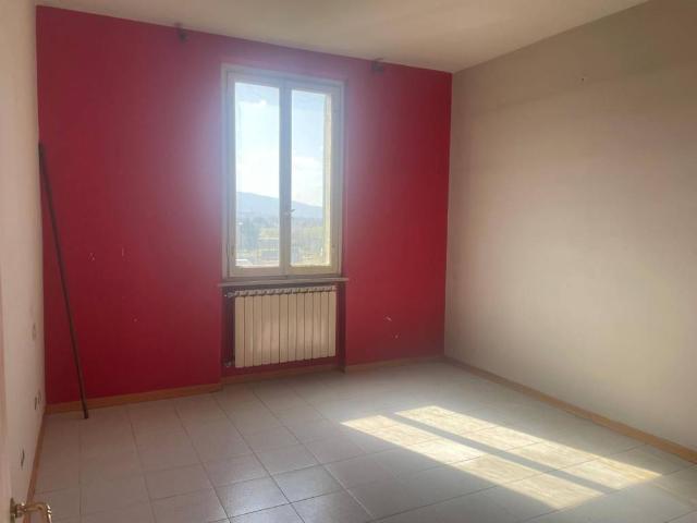 Appartamento in vendita a Palazzo Del Pero, Toscana