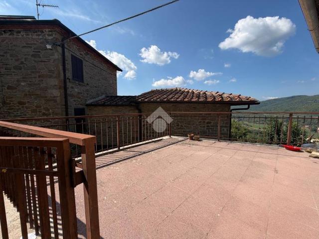 Appartamento in vendita a Palazzo Del Pero, Toscana