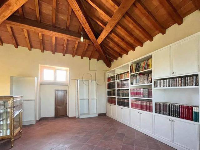 Rustico in vendita a Palazzo Del Pero, Toscana