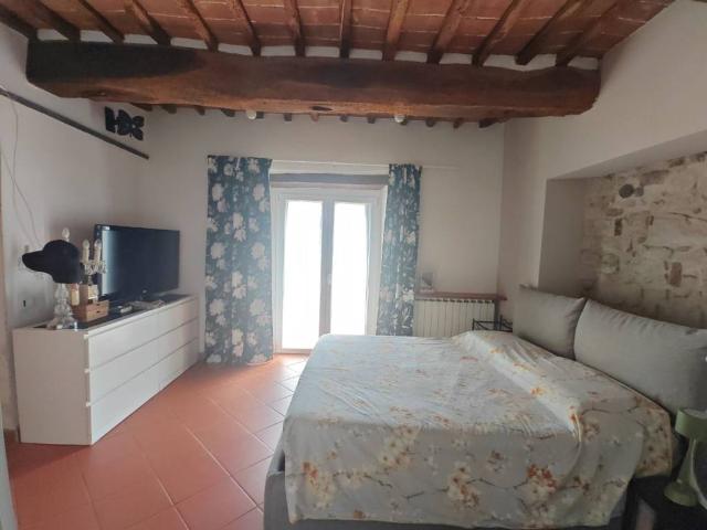 Appartamento in vendita a Civitella in Val di Chiana, Palazzo Del Pero
