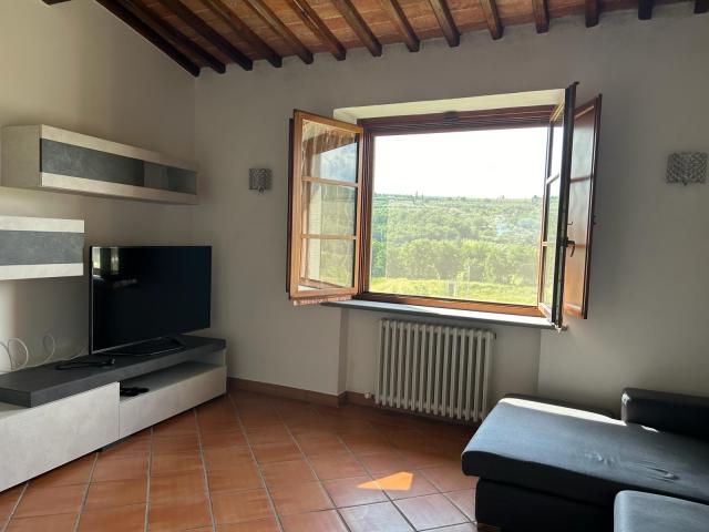 Appartamento in vendita a Palazzo Del Pero, Toscana