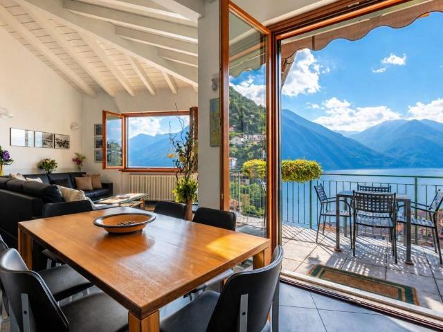 Appartamento in vendita a Argegno, Lombardia