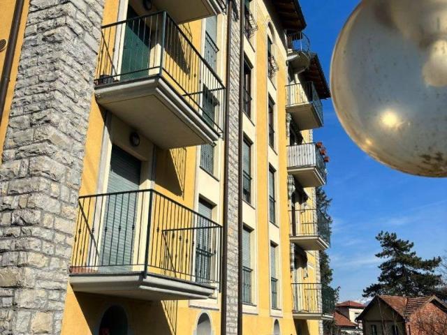 Appartamento in vendita a Argegno, Lombardia