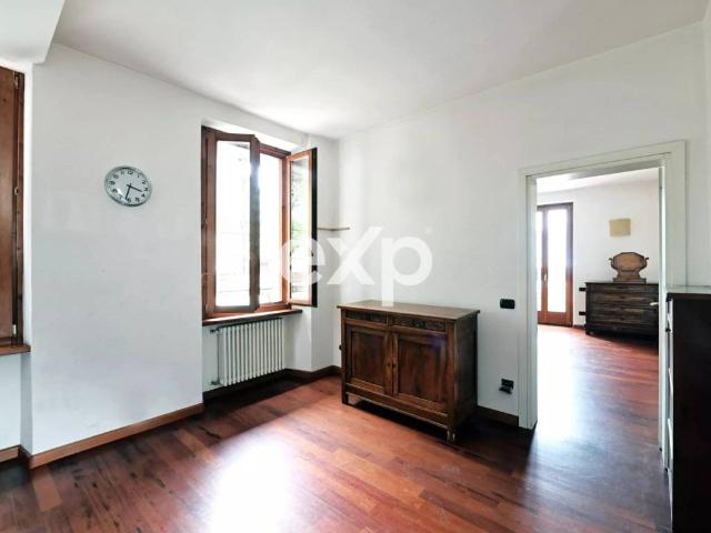Appartamento in vendita a Argegno, Lombardia
