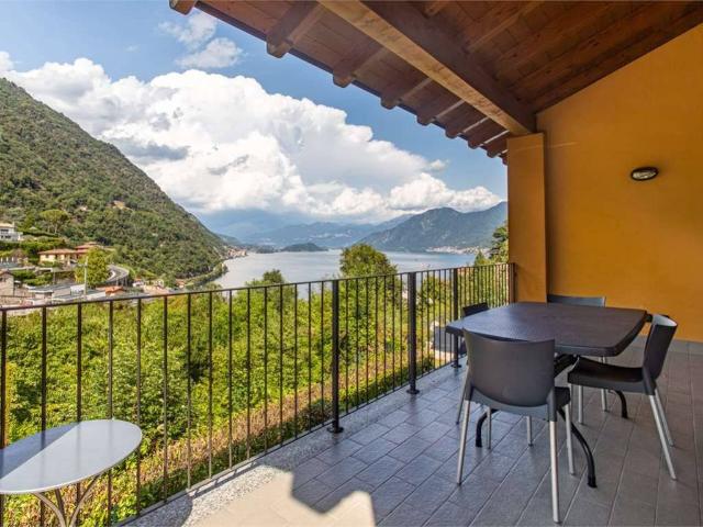 Appartamento in vendita a Argegno, Como