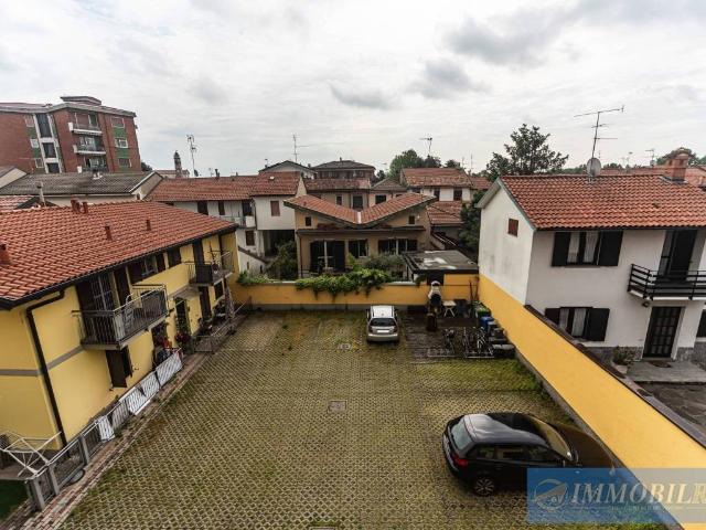 Appartamento in vendita a Arluno, Lombardia