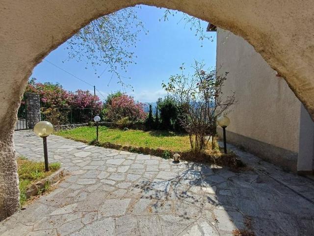 Appartamento in vendita a Arnasco, Liguria