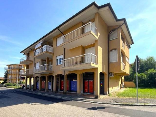 Appartamento in vendita a Arona, Novara