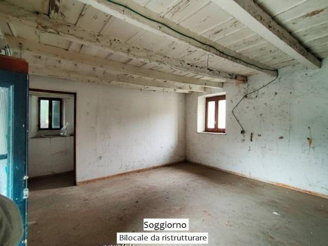 Appartamento in vendita a Arosio, Lombardia
