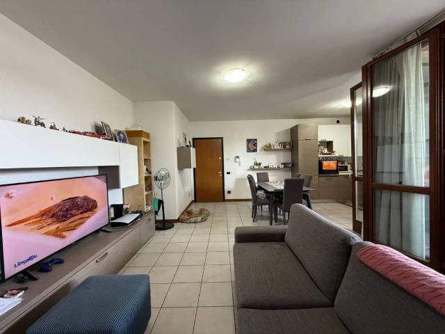 Appartamento in vendita a Arosio, Lombardia