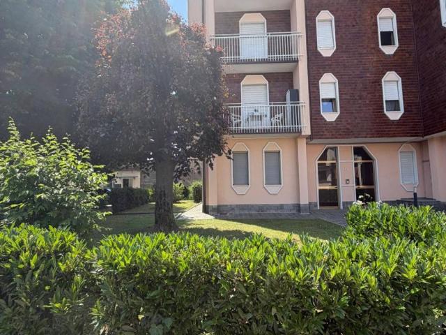 Appartamento in vendita a Arosio, Lombardia