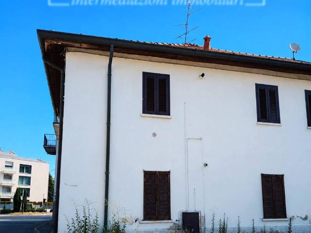 Appartamento in vendita a Arosio, Lombardia
