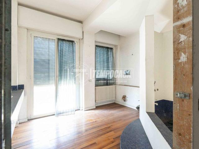 Villa Indipendente in vendita a Arosio, Como