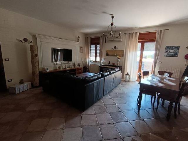 Appartamento in vendita a Arpaia, Campania