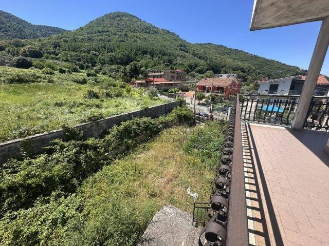 Appartamento in vendita a Arpaia, Campania