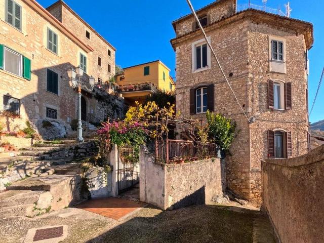 Appartamento in vendita a Cività Falconara, Arpino
