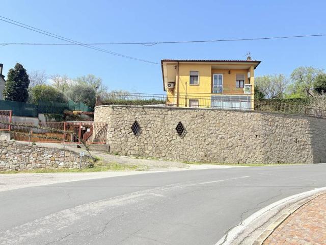 Appartamento in vendita a Arquà Petrarca, Veneto