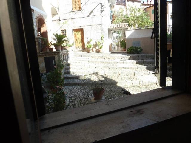 Appartamento in vendita a Arsoli, Roma Capitale